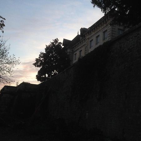 Chateau De Chasseneuil Sur Bonnieure Exteriör bild