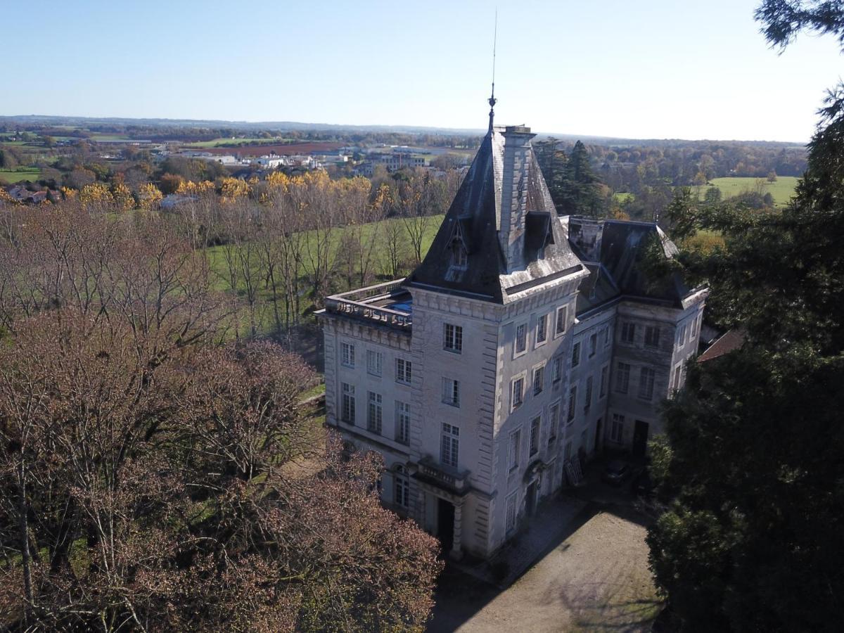 Chateau De Chasseneuil Sur Bonnieure Exteriör bild
